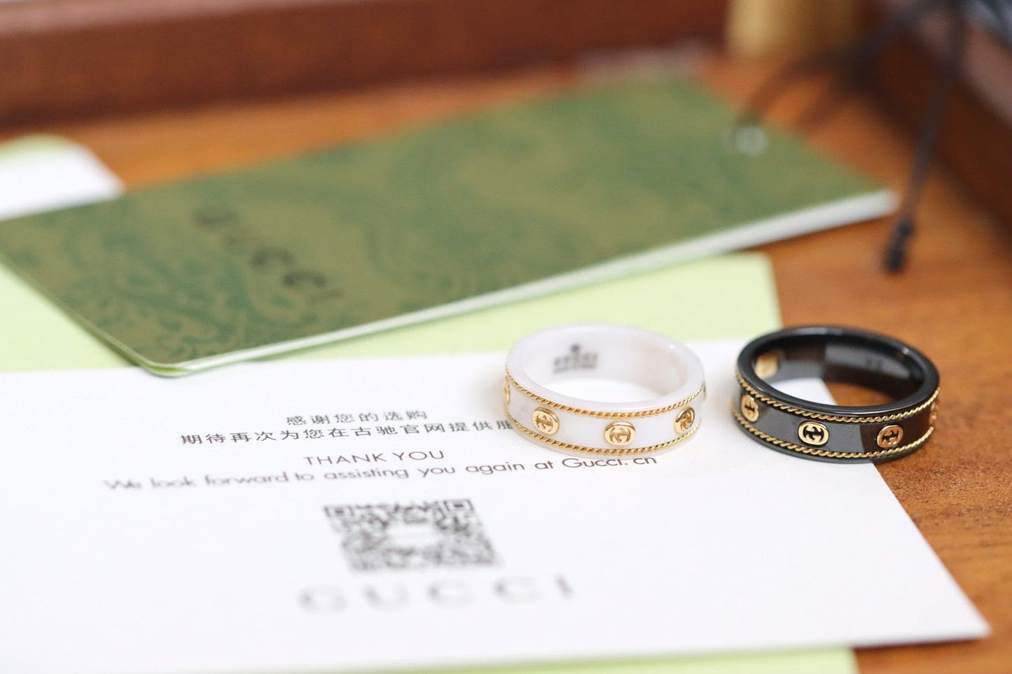 Gucci Double Interlocking Gucci Icon Black Corundum 18K Gold Ring
