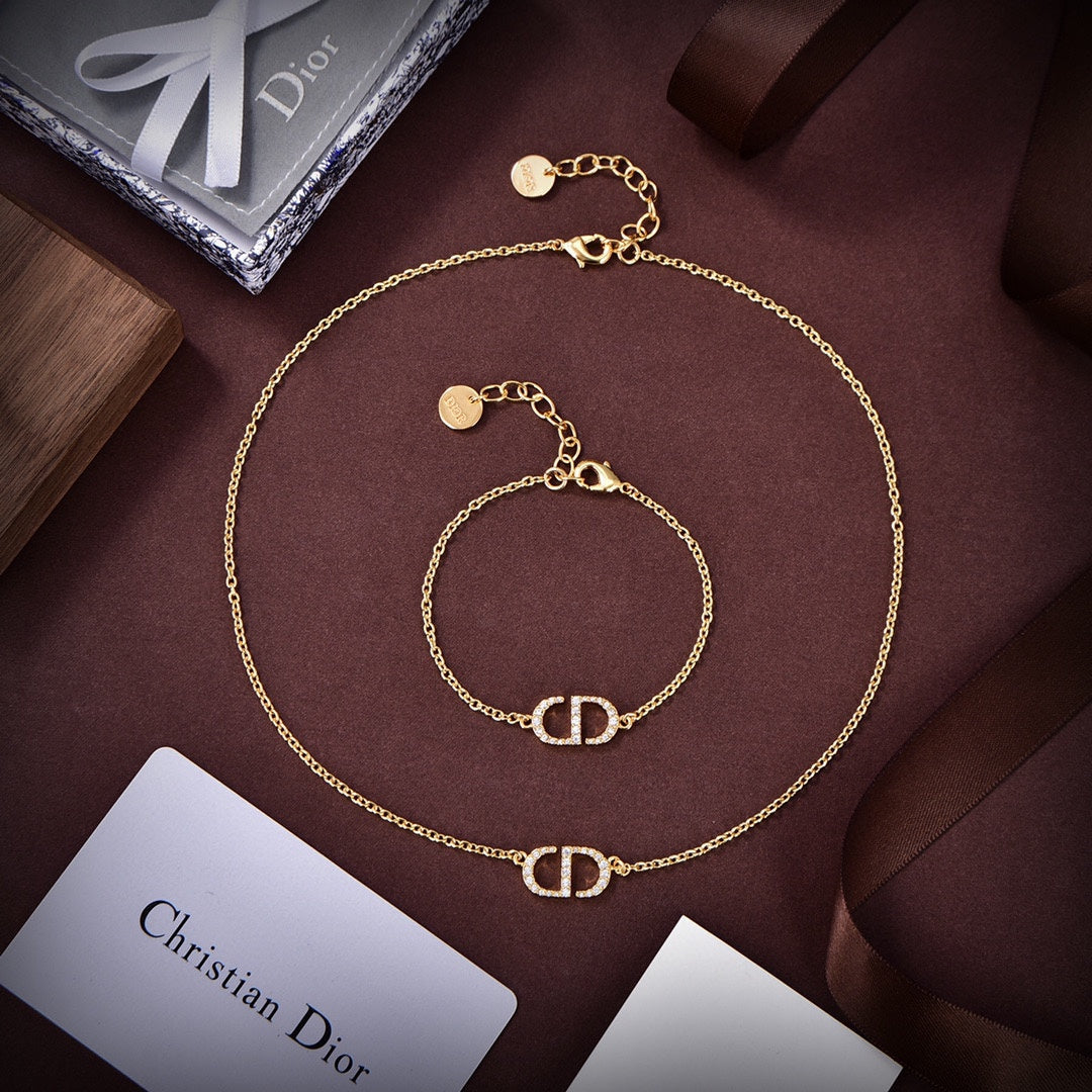 Dior Petit Diamonds 18K Gold Necklace