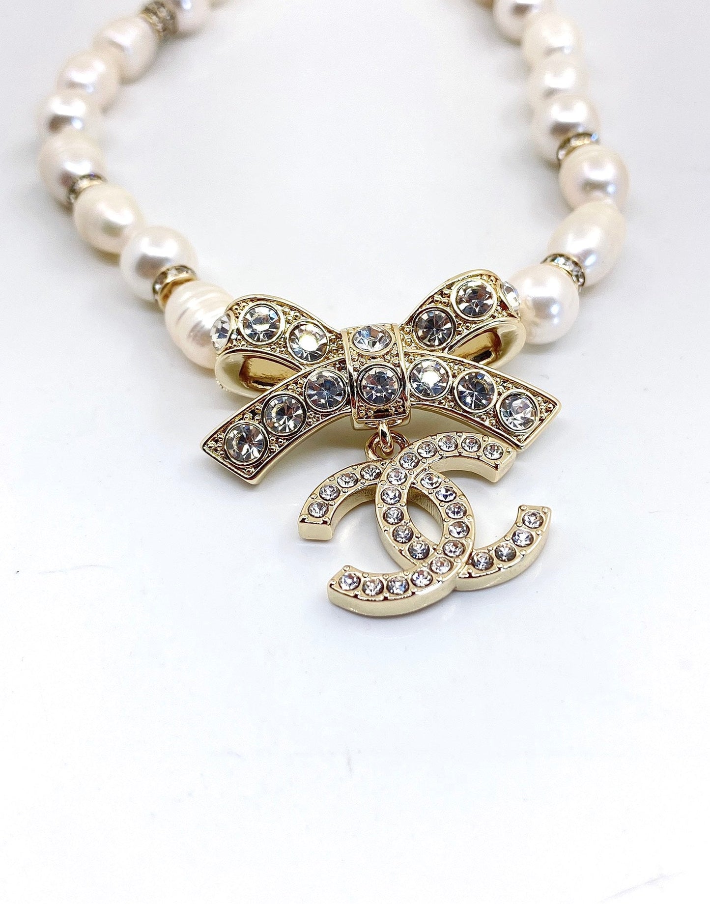 Chanel Bow Tie Diamonds 18K Gold Necklace