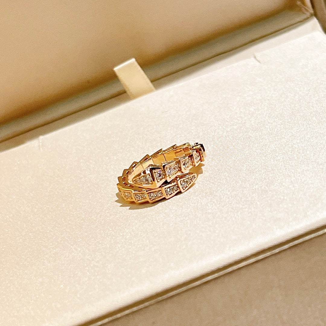 Bvlgari Serpenti Viper Pave Diamond 18K Gold Ring