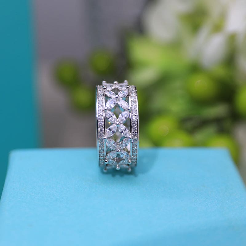 Tiffany Victoria 18K Gold Ring