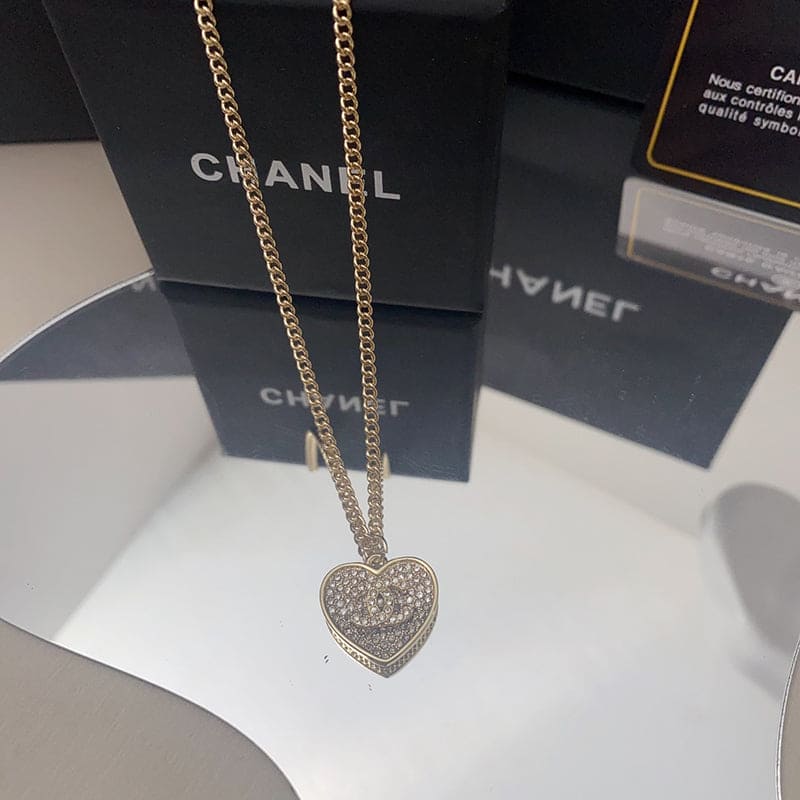 Chanel Pink Diamonds 18K Gold Necklace