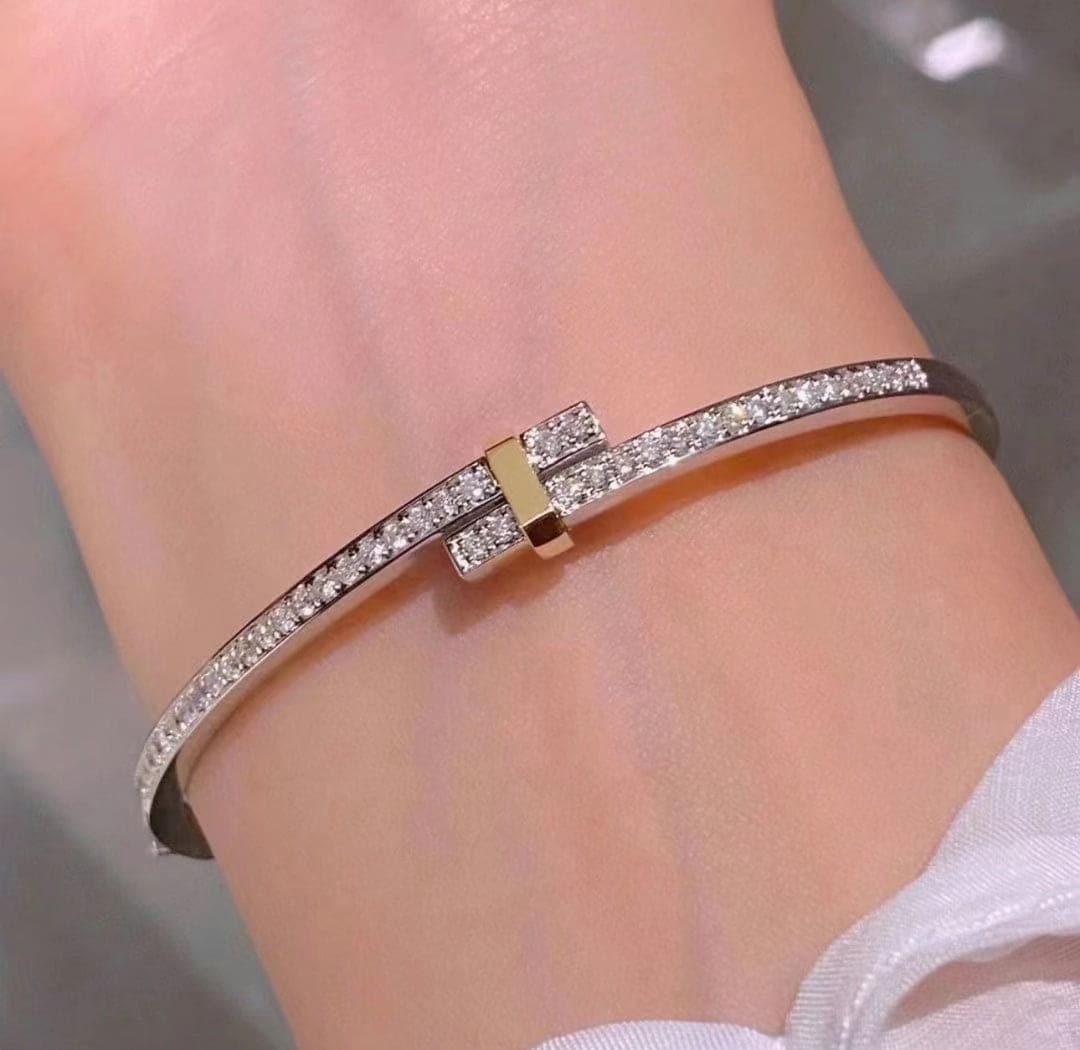 Tiffany Edge Hinged Bypass Bangle 18K Gold Bracelet