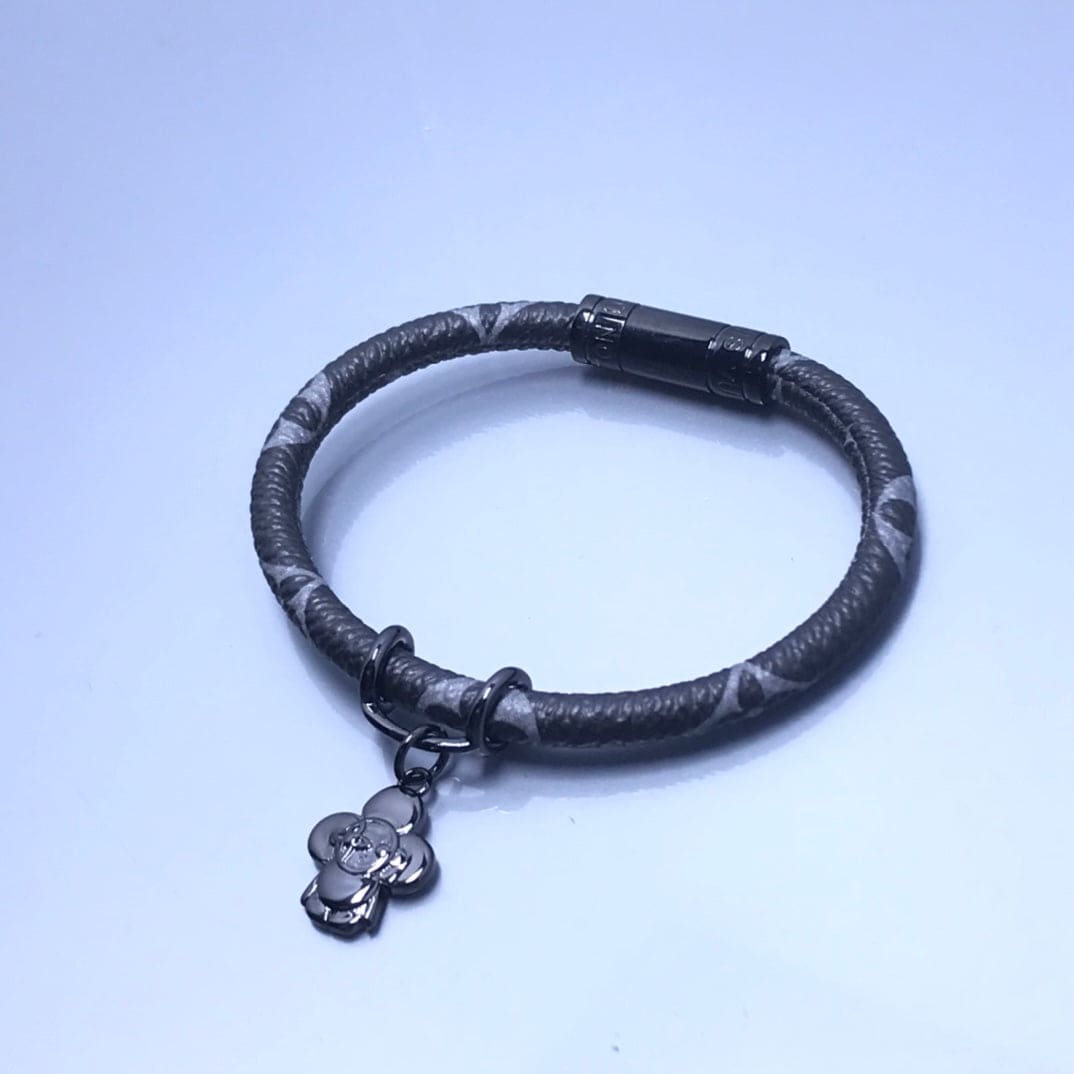 Louis Vuitton Hang It 18K Gold Bracelet