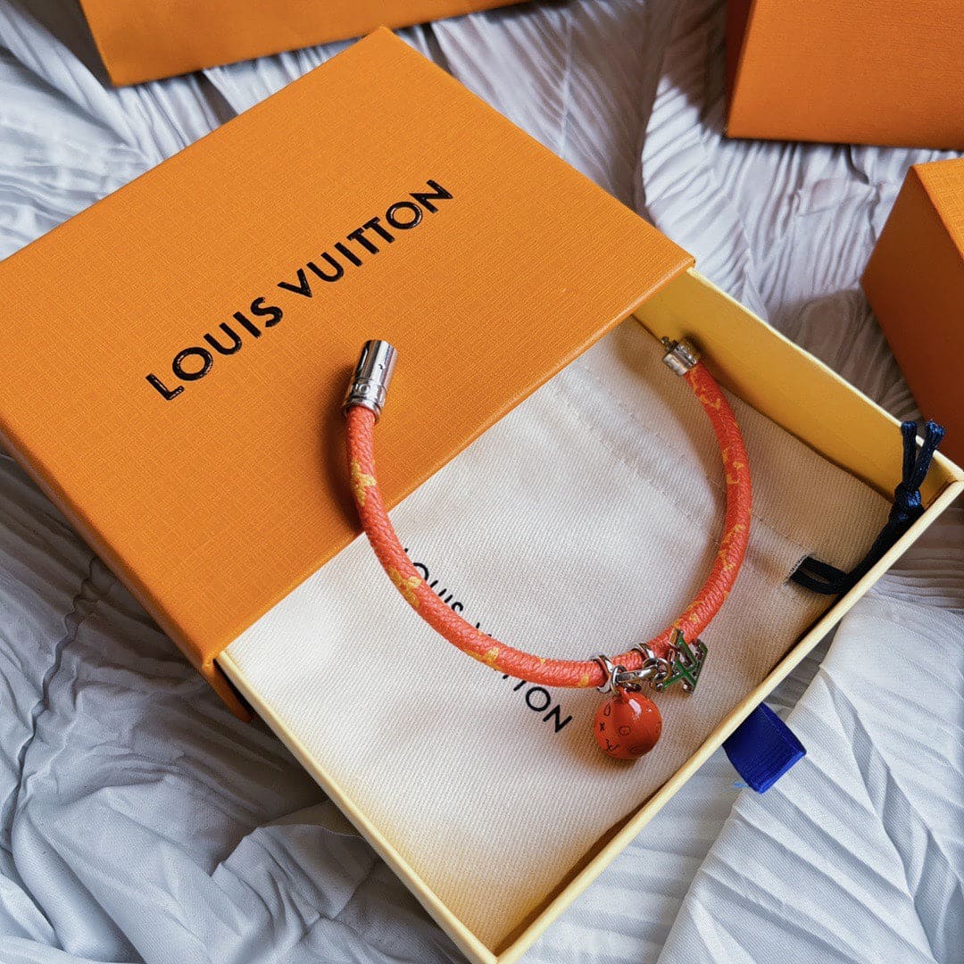 Louis Vuitton Hang It Fruits Orange 18K Gold Bracelet