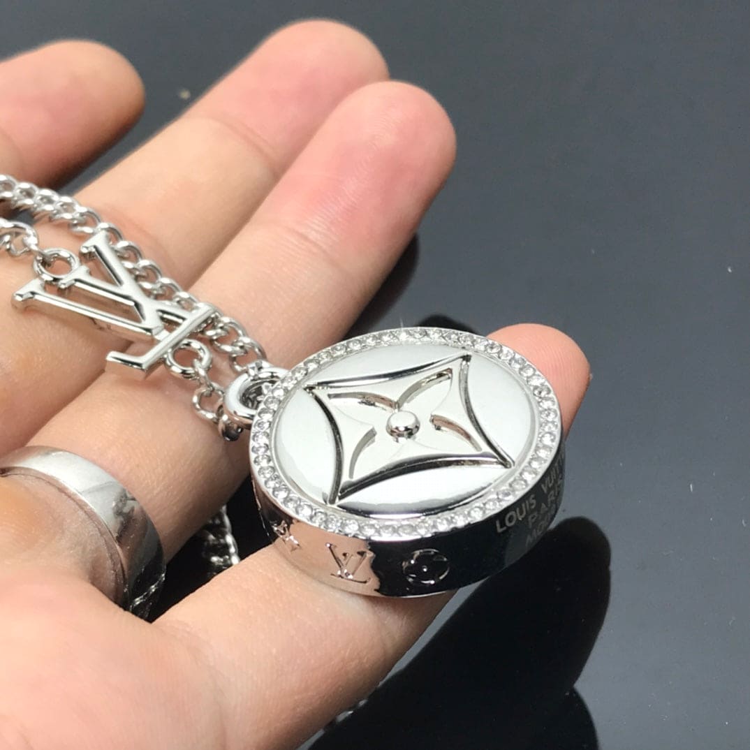 Louis Vuitton Catch 18K Gold Necklace
