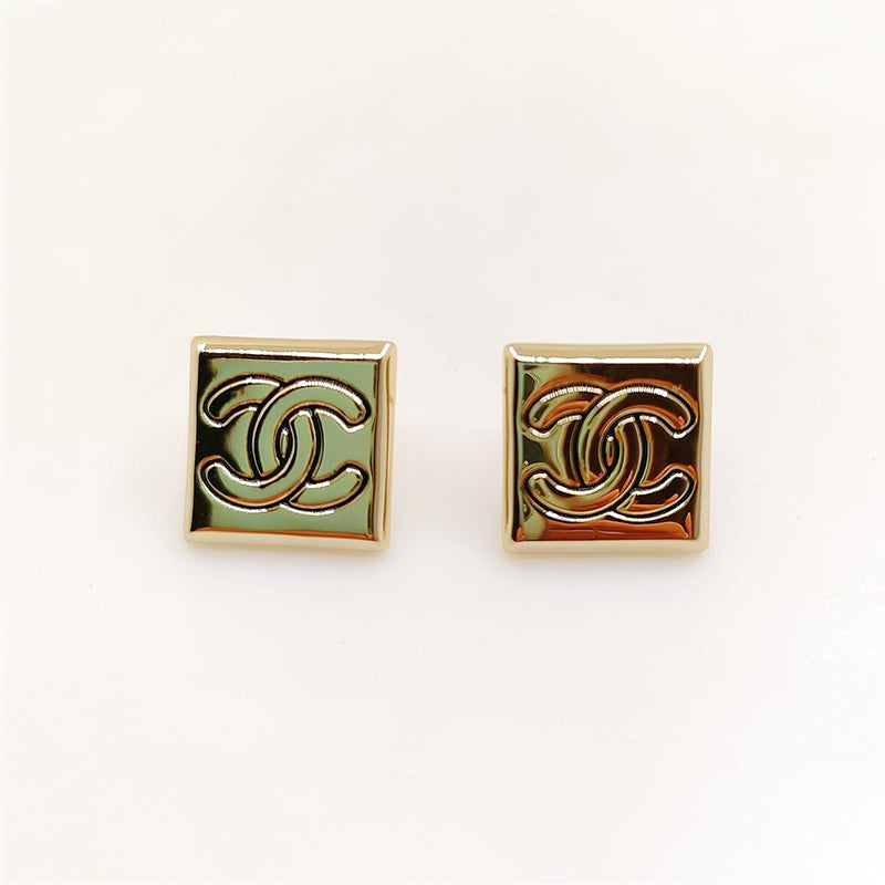 Chanel Smooth Block 18K Gold Earrings