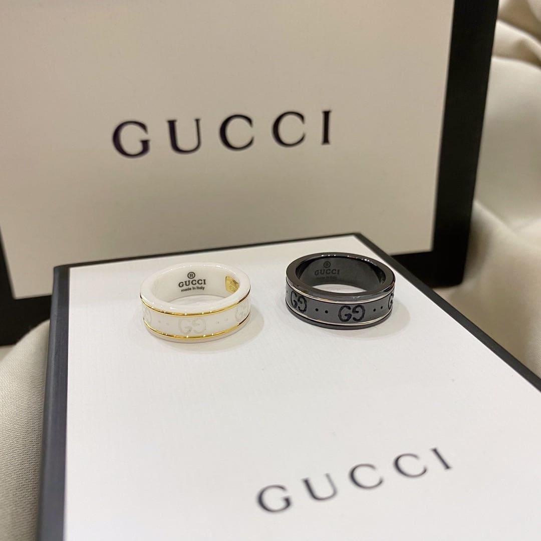 Gucci Double Icon Black Corundum 18K Gold Ring