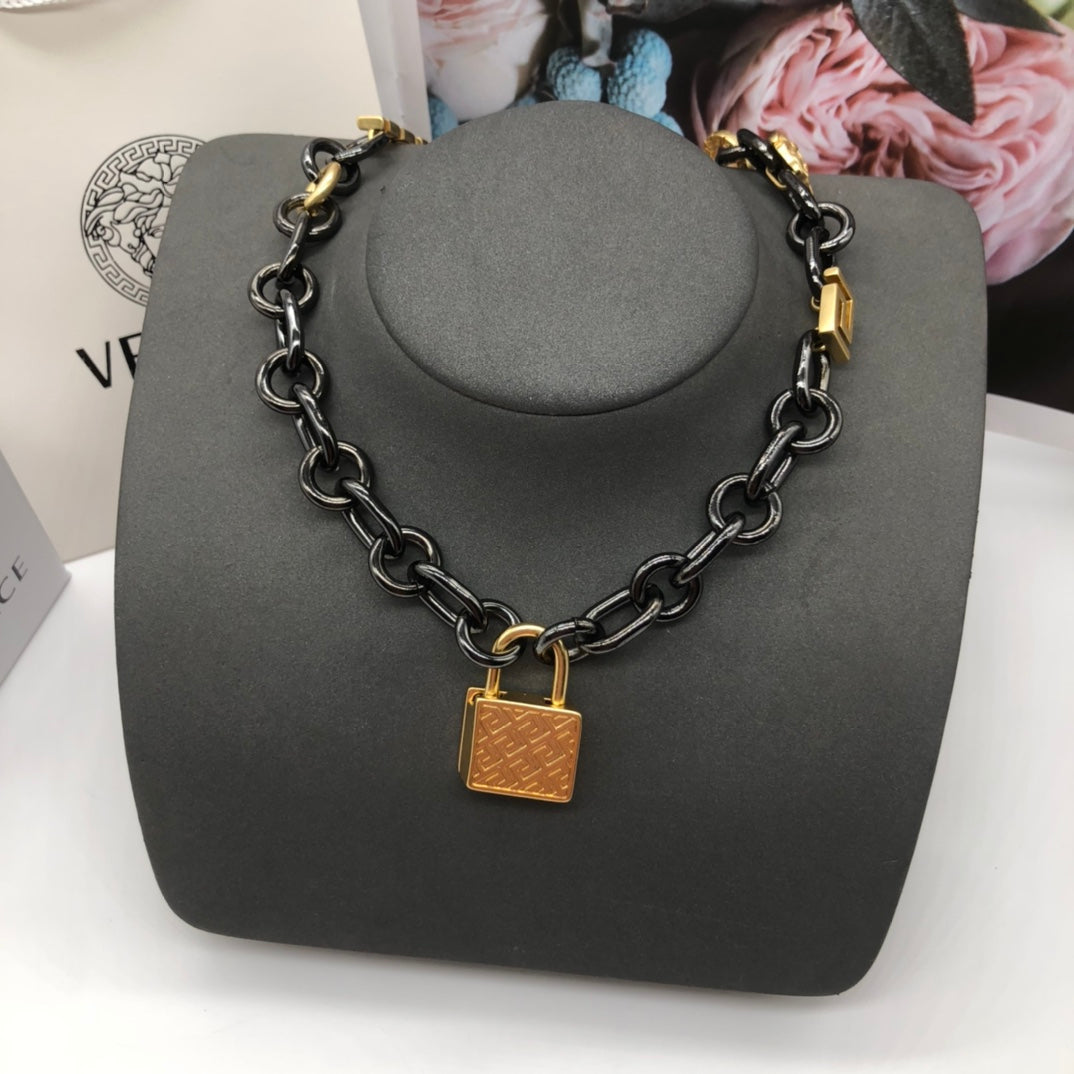 Celine Ver Chain 18K Gold Necklace