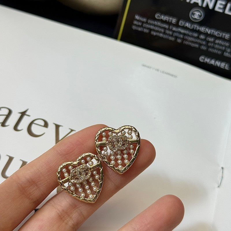 Chanel Pearl Heart 18K Gold Earrings