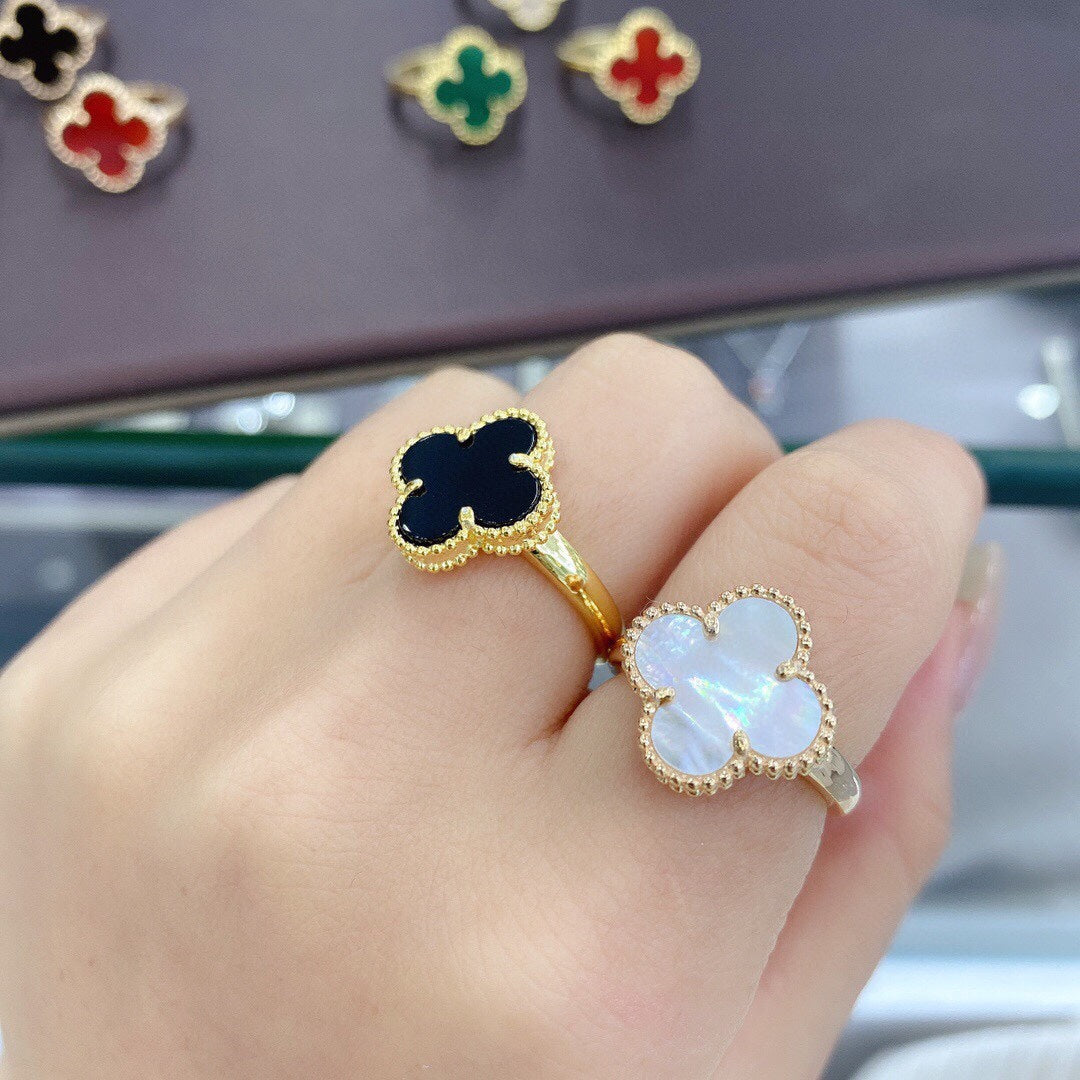 Magic Alhambra Clover 18K Gold Ring