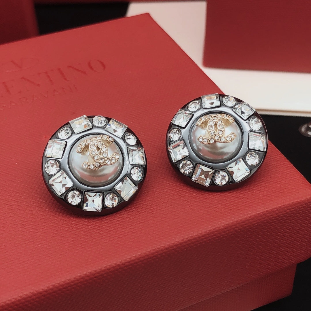 Chanel Crystals Black 18K Gold Earrings
