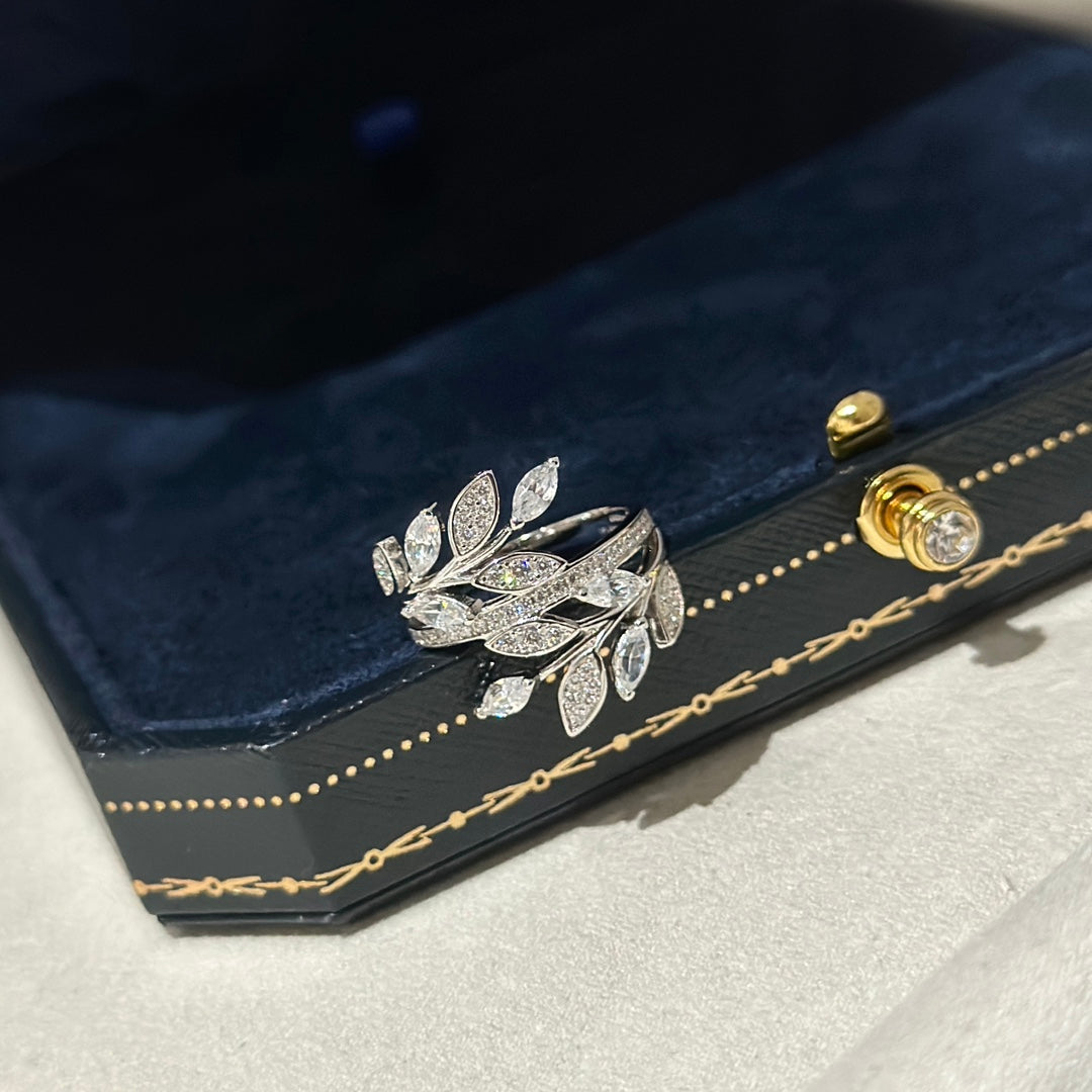 Tiffany Victoria Diamond Vine Bypass 18K Gold Ring