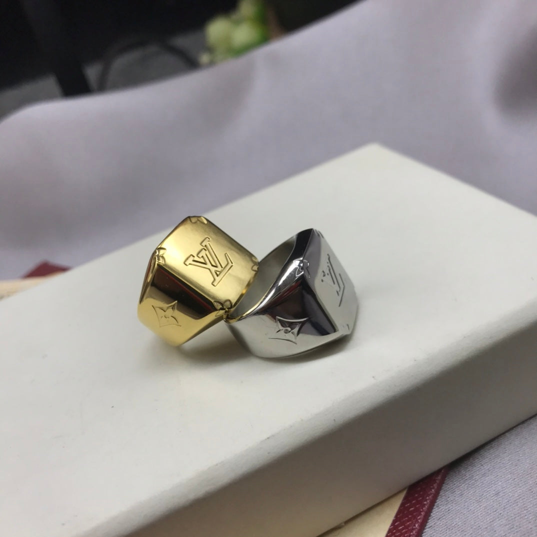 Louis Vuitton Monogram Signet 18K Gold Ring