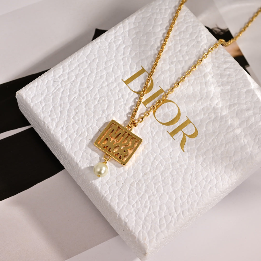 Dior Miss 18K Gold Necklace