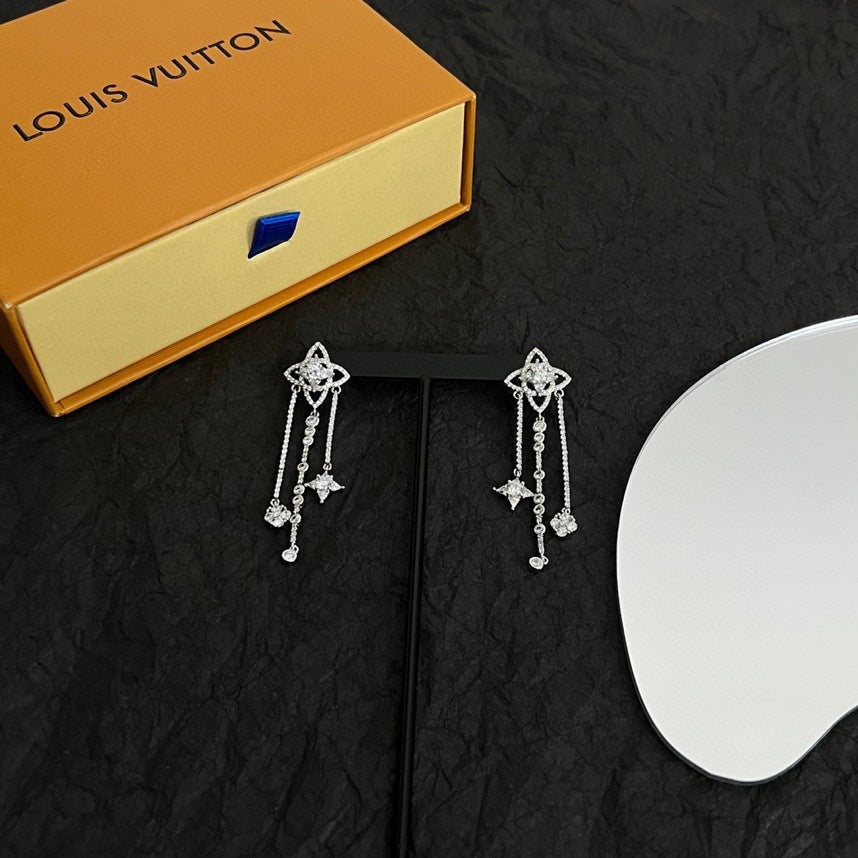 Louis Vuitton Diamond Flowers Long 18K Gold Earrings