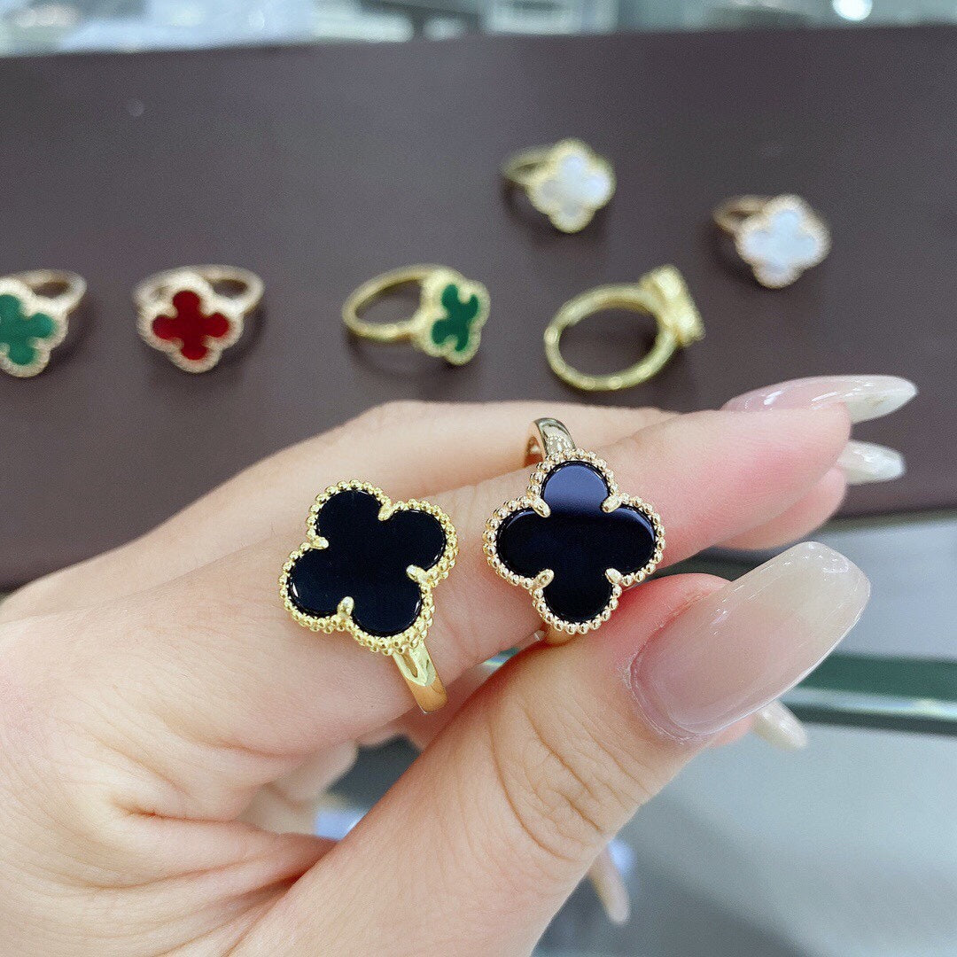Magic Alhambra Clover 18K Gold Ring