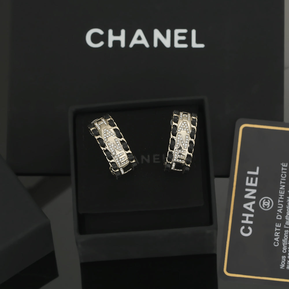 Chanel Strass 18K Gold Earrings