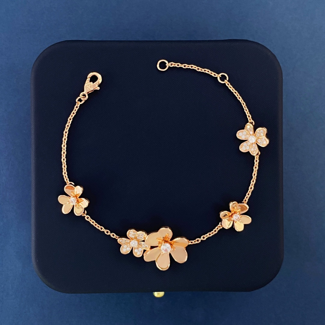 Frivole 18K Gold Bracelet