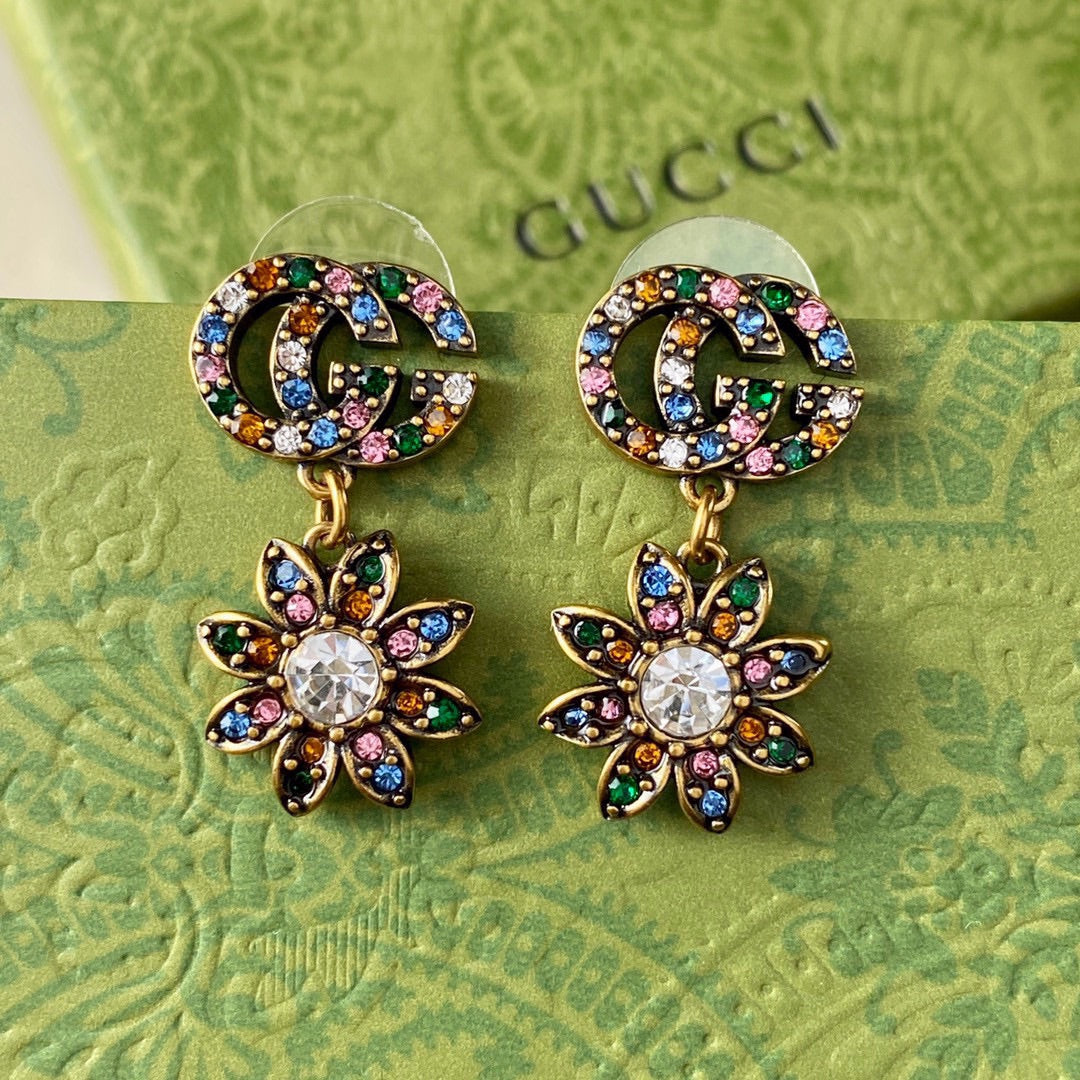 Gucci Double Flower Pendant 18K Gold Earrings