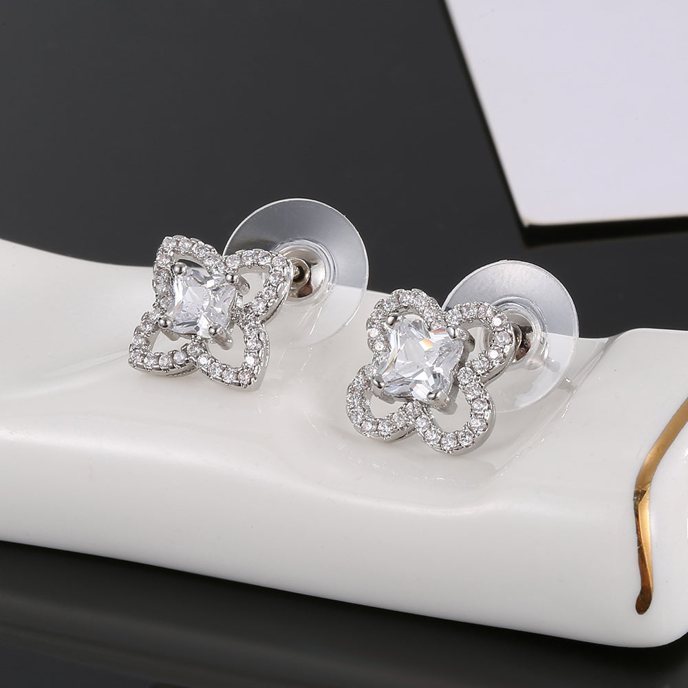Louis Vuitton Blossom 18K Gold Earrings
