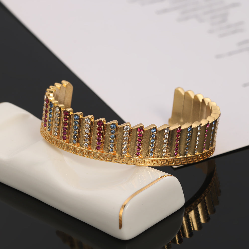 Celine Ver Open Cuff 18K Gold Bracelet