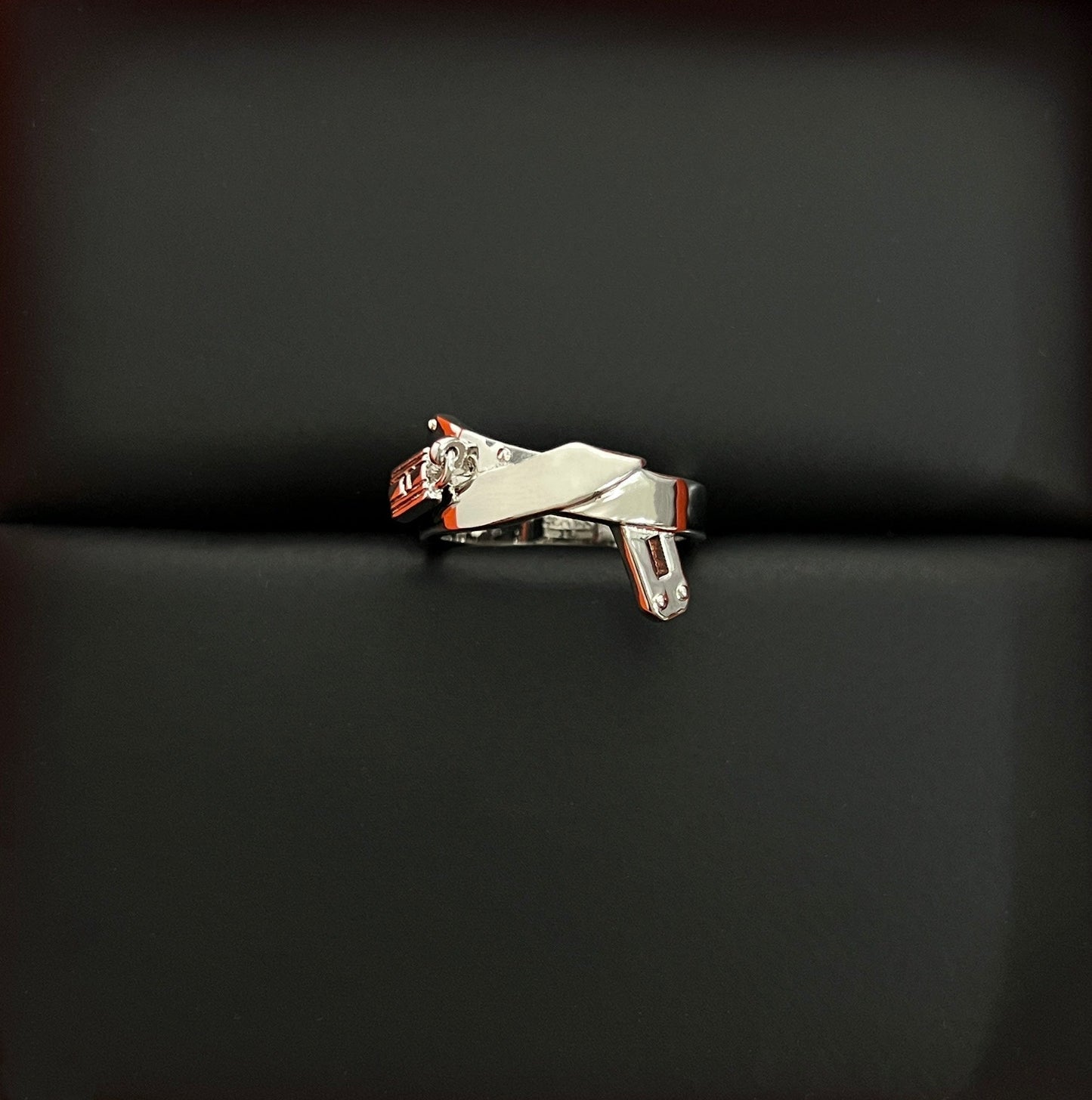 Hermes Kelly Gavroche 18K Gold Ring
