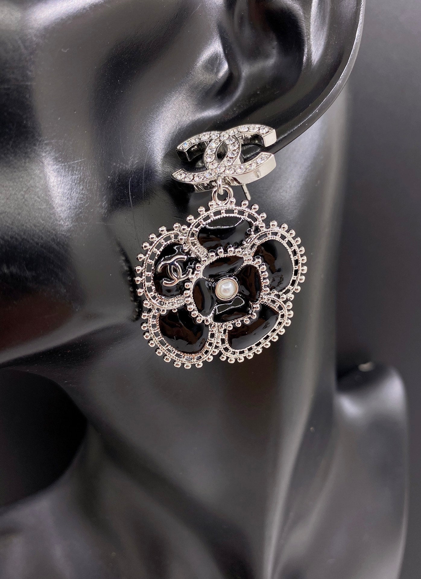 Chanel Black Pearl Camellia 18K Gold Earrings