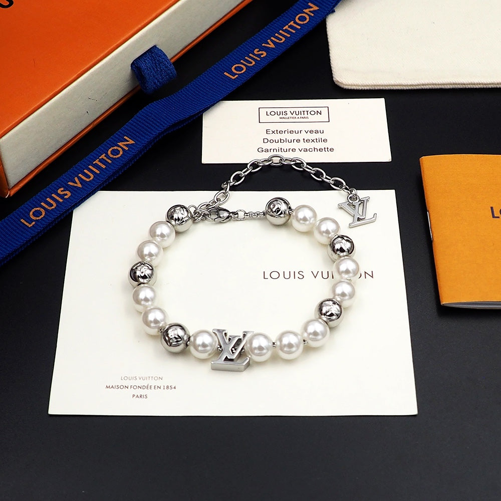 Louis Vuitton Monogram White Pearls 18K Gold Bracelet
