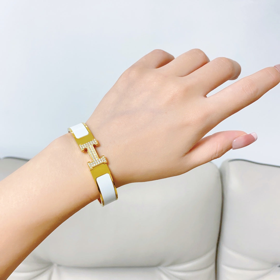 Hermes Clic Diamond 18K Gold Bracelet