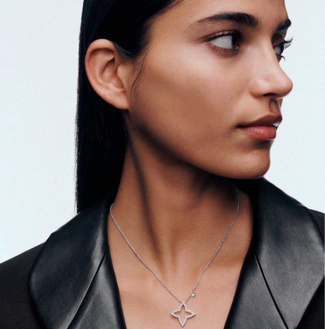Louis Vuitton Blossom Pendant 18K Gold Necklace