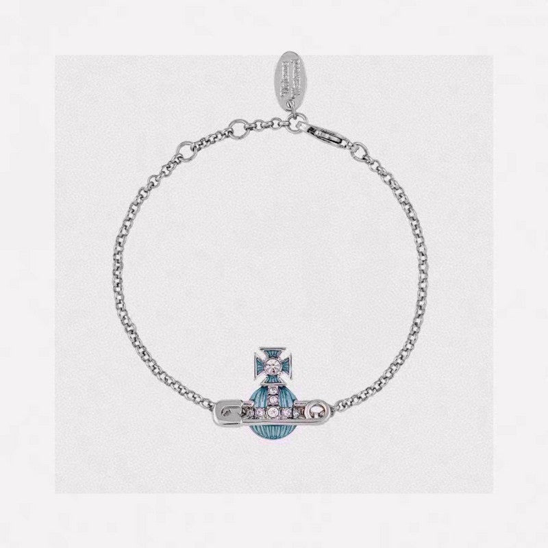 Vivienne West Mayfair Bas Relief Pendant 18K Gold Bracelet
