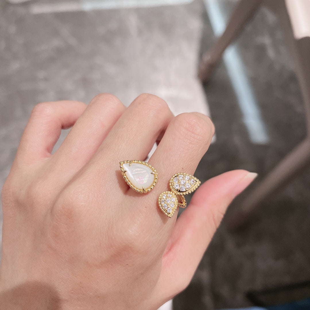 Serpent Boh ̈ ̈me Diamonds 18K Gold Ring