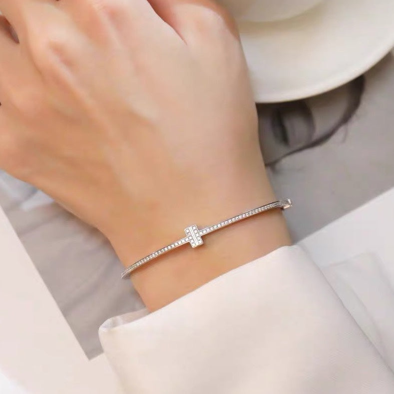 Tiffany Diamonds 18K Gold Bracelet