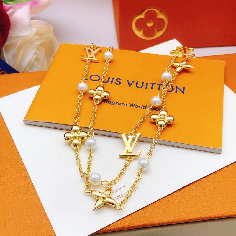 Louis Vuitton Idylle Blossom Monogram 18K Gold Necklace