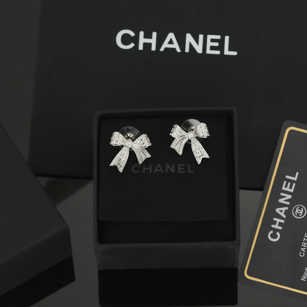 Chanel Bow Tie Diamond 18K Gold Earrings