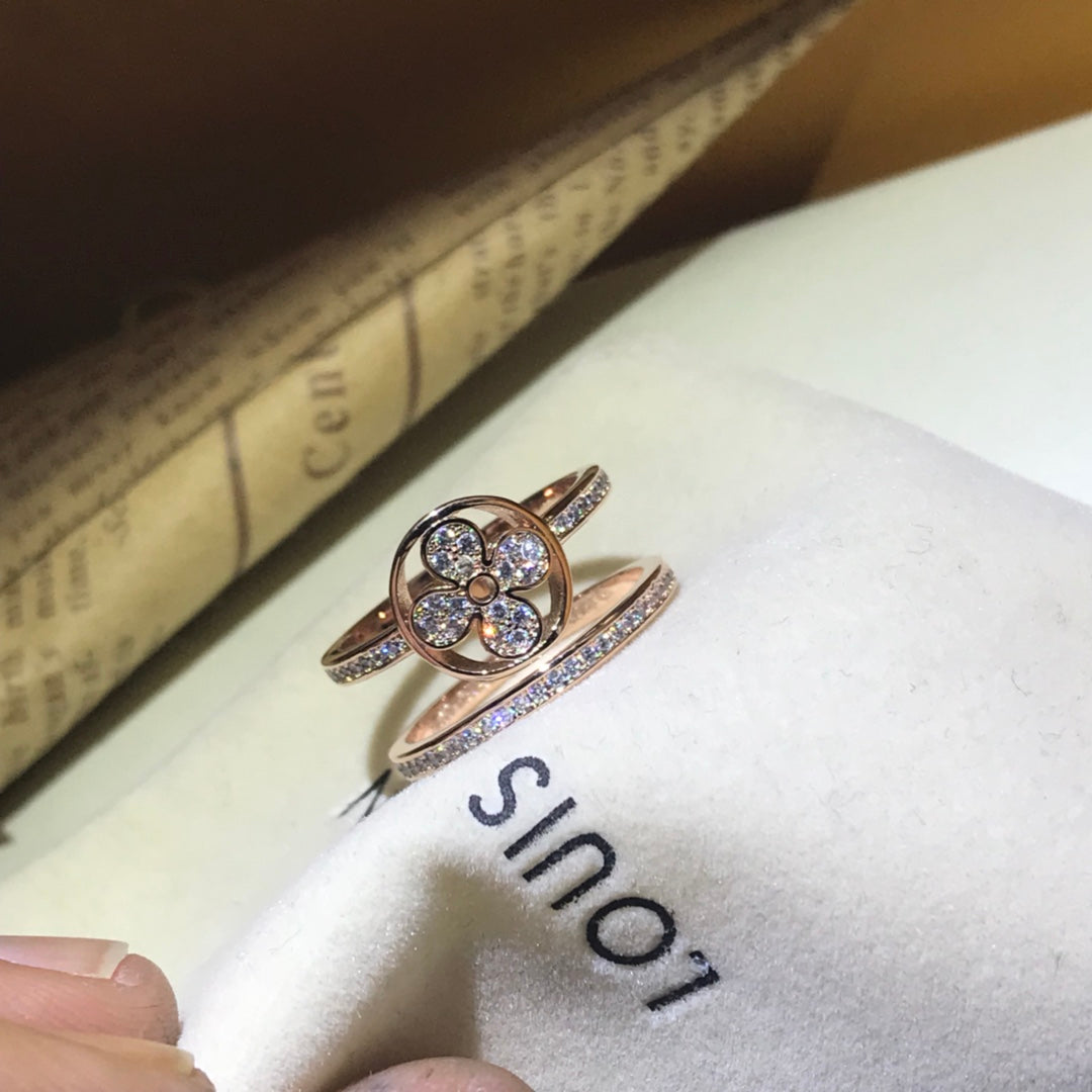 Louis Vuitton Idylle Blossom Two-Row 18K Gold Ring