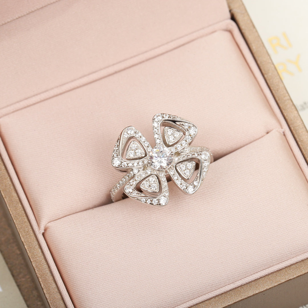 Bvlgari Fiorever 18K Gold Ring