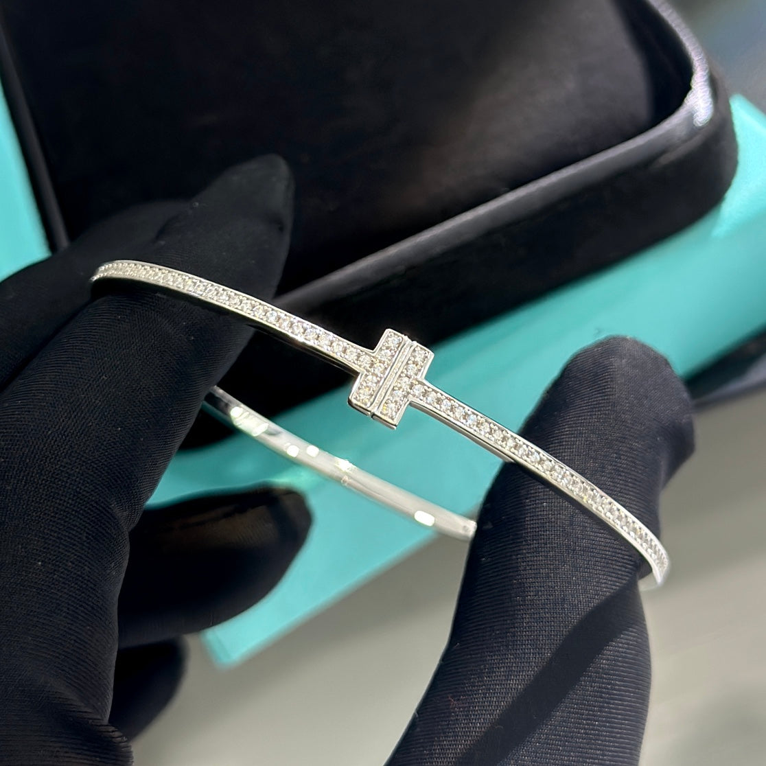 Tiffany Diamonds 18K Gold Bracelet