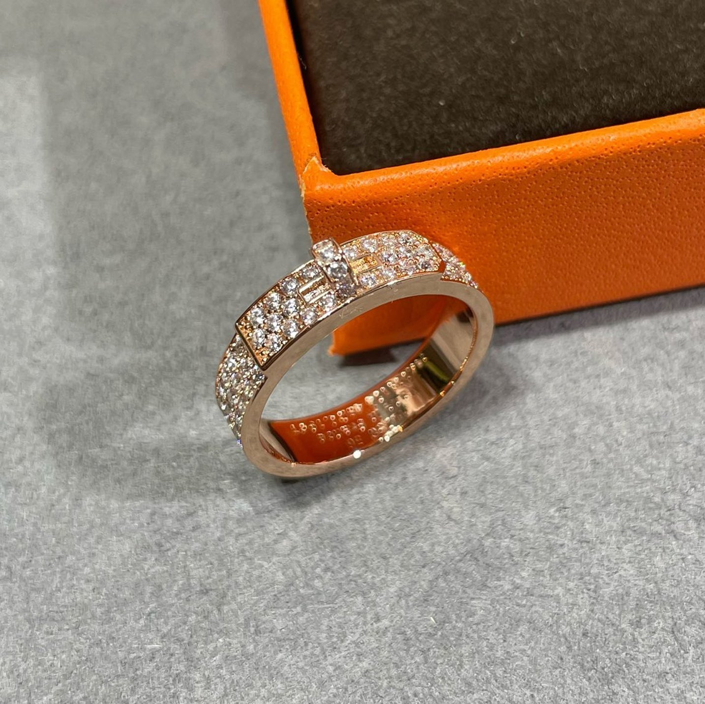 Hermes Collier De Chien Diamonds 18K Gold Ring