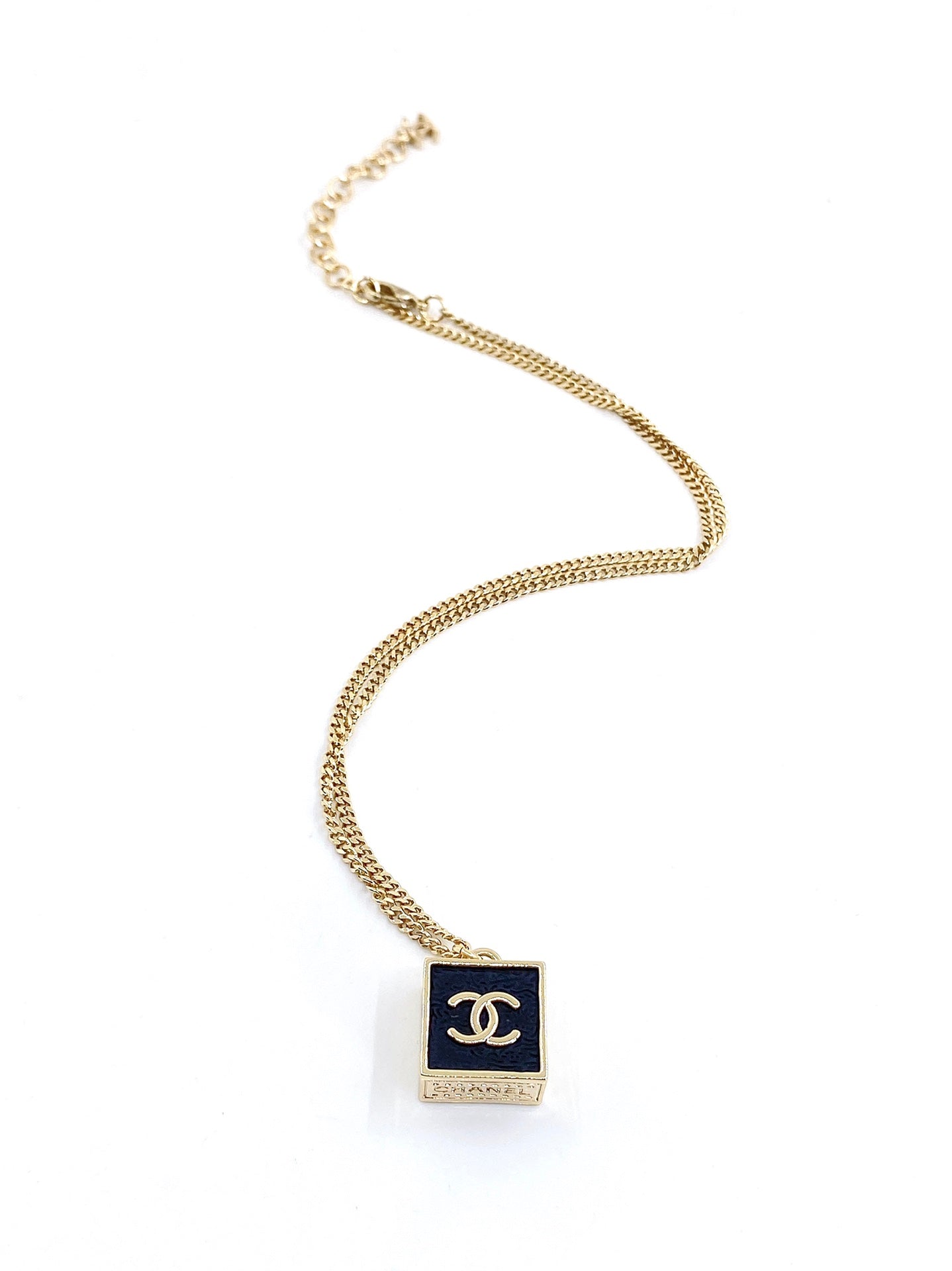 Chanel Square Pendant 18K Gold Necklace