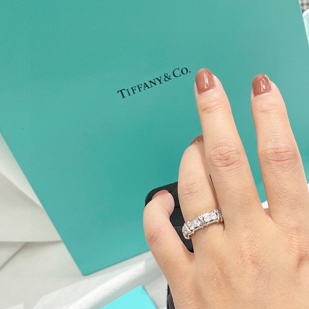 Tiffany Schlumberger Eighteen Stone 18K Gold Ring