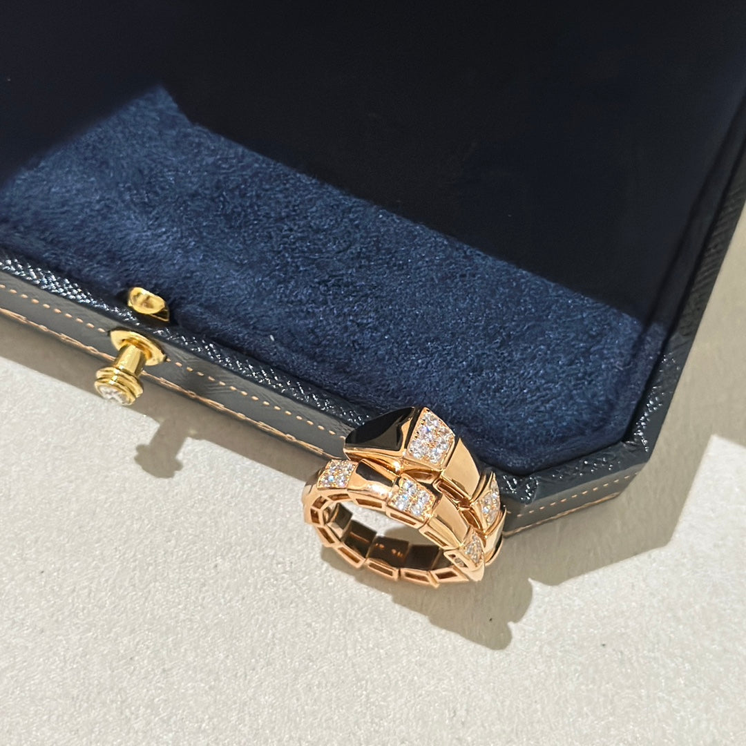 Bvlgari Serpenti Viper Black 18K Gold Ring