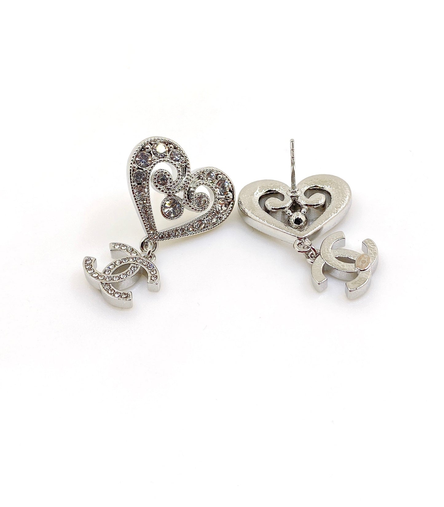 Chanel Heart Diamond 18K Gold Earrings