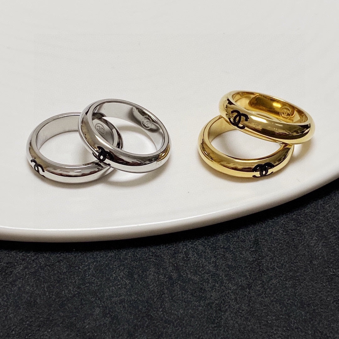 Chanel Coco 18K Gold Ring