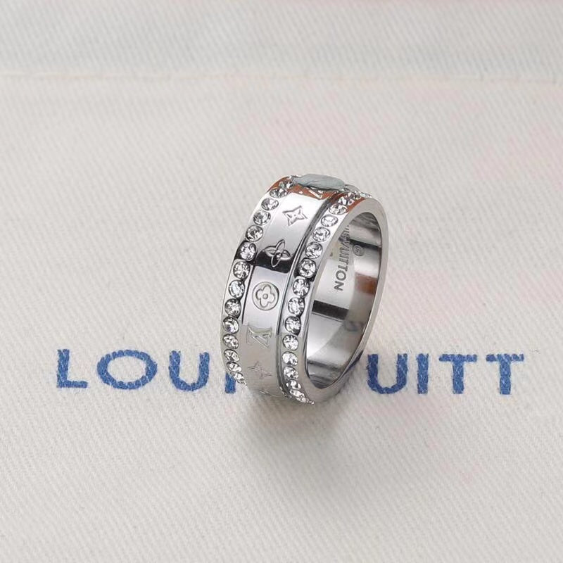 Louis Vuitton Catch Diamonds 18K Gold Ring