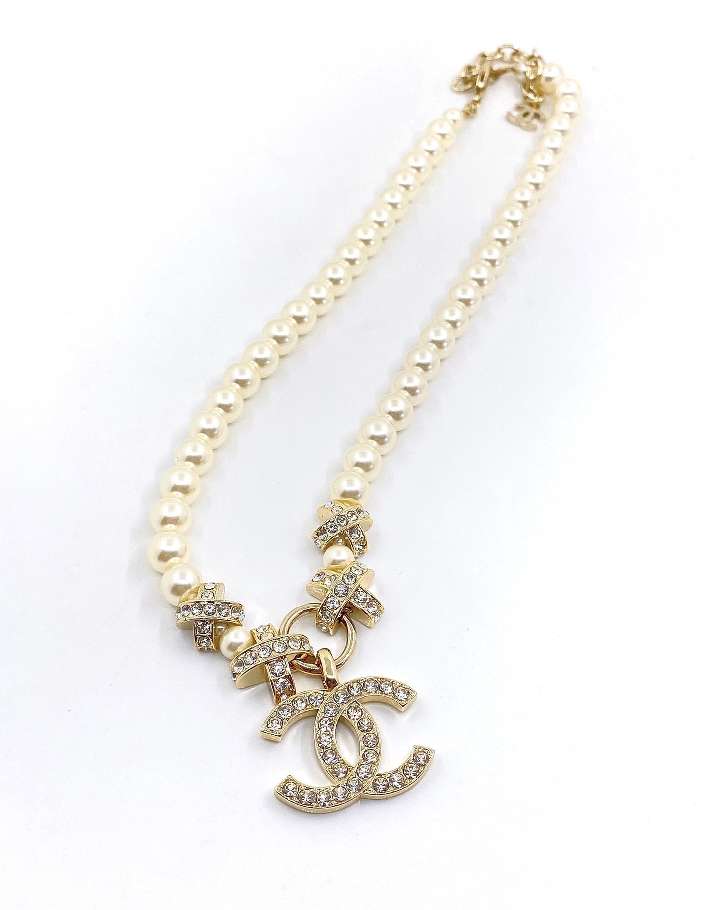 Chanel Pearls Chain 18K Gold Necklace