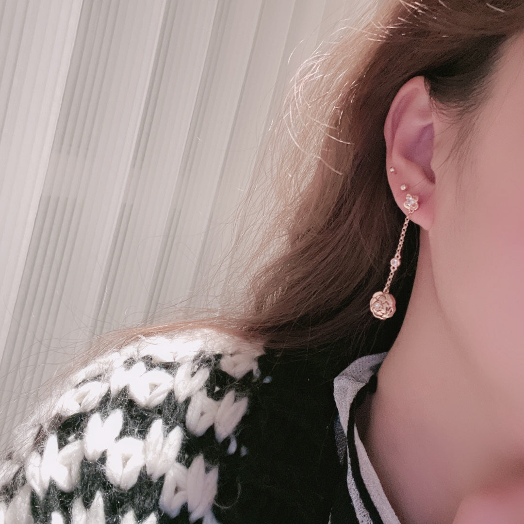 Chanel Camellia 18K Gold Earrings