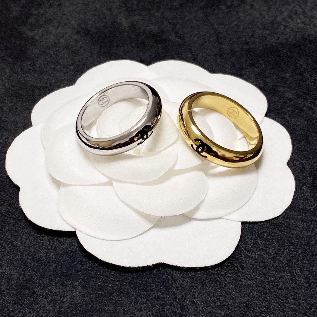 Chanel Coco 18K Gold Ring