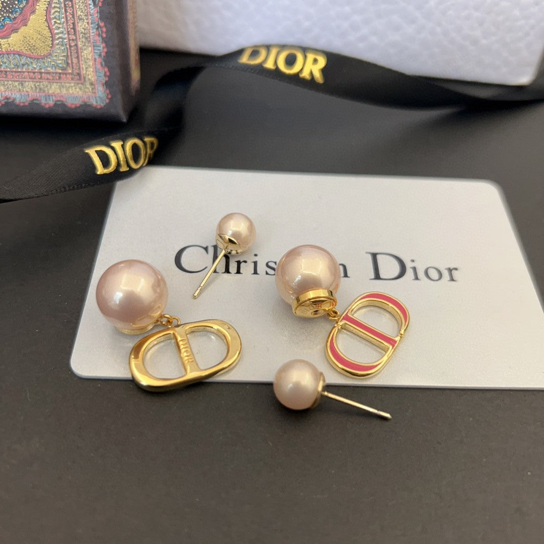 Dior 30 Montaigne Rani Pink Pearls 18K Gold Earrings
